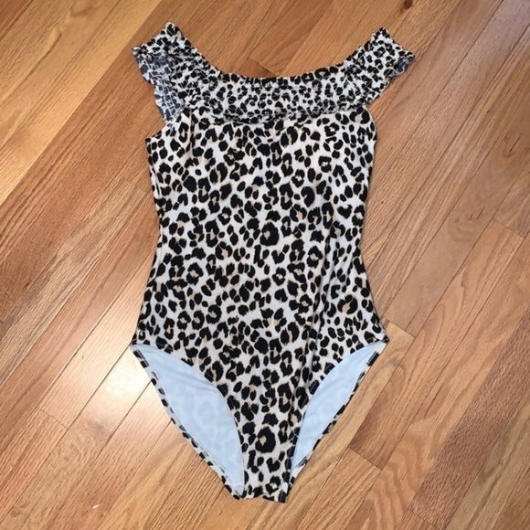 Old Navy Leopard Off Shoulder One-Piece Swim‎ animal print - Picture 2 of 9